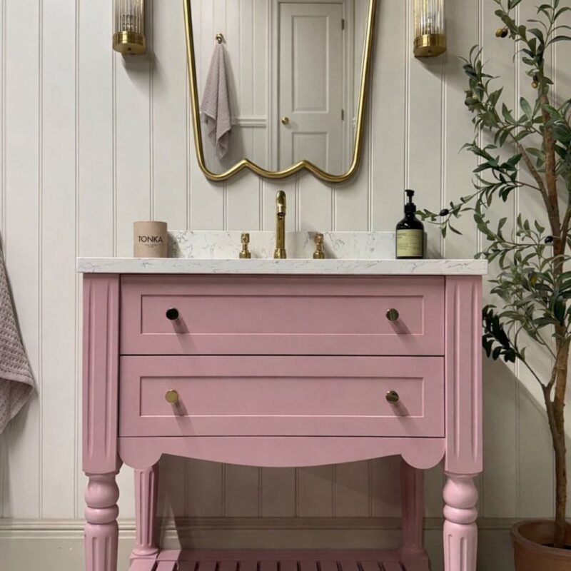 The Cheshire Vanity Unit
